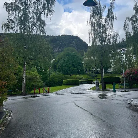 Charming In Sandviken *